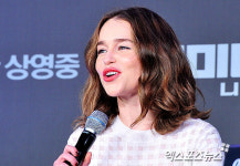 에밀리아 클라크