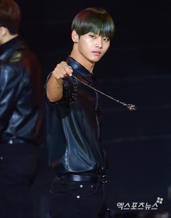빅스 '내 최면에 빠져봐'[포토]