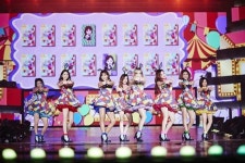 [콘서트 현장] No.1 걸그룹 소녀시대, 9년 역사로 만든 판타지아