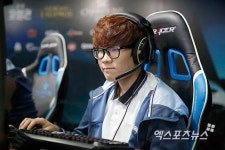 2라운드 첫 경기 승리 노리는 스베누 플로리스 성연준[포토]