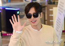 박해진 출국 유정선배의 배려깊은 팬서비스[포토]