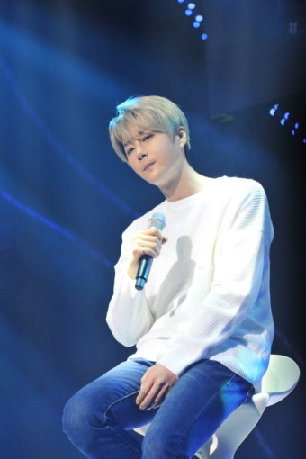 신혜성, 데뷔 첫 장기 콘서트 성료…1만 팬과 뜻깊은 시간