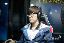 혀 빼꼼 내민 소울 서현석[포토]