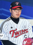류제국 안경 잘어울리죠?[포토]