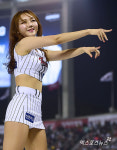 LG 치어리더 야구장의 열기를 더욱 후끈하게[포토]