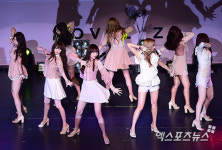 러블리즈 데스티니로 화려한 컴백[포토]