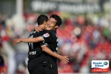 티아고 6호골 성남, 광주 2-0 제압…2위 맹추격