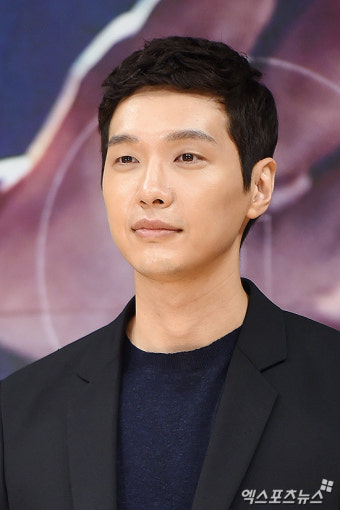 지현우 '올블랙으로 깔끔하게'[포토]