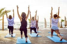 서피비치, 서핑과 요가 즐기는 서프 요가스쿨 론칭