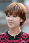 트와이스 정연 환한 손인사[포토]