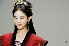 무결점 미모…달의 연인 강한나, 기품있는 황녀의 자태