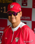 SK, 김용희 감독과 결별 공식 발표 차기 감독 인선 예정