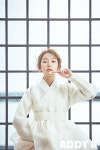 캐리녀 김민지, 수지 뒤를 잇는 한복 맵시 청초美의 끝 [화보]