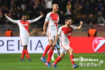 [챔피언스리그] '측면 공략' AS모나코, 맨시티 격침…8강행 티켓