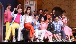 스페셜 라이어 많은 사랑 부탁드립니다[포토]