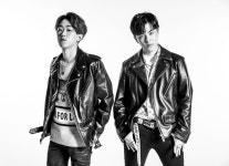 이건 들어야 돼…대세 프로듀싱팀 그루비룸 선데이 음원차트 1위