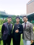 완벽한 왕의 귀환…동방신기, 훈훈한 완전체 셀카