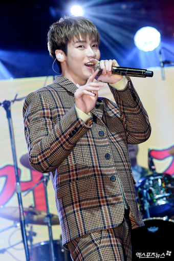 [엑's HD] 엔플라잉 이승협 '멋진 미소'