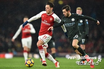 '전반에만 3골' 맨시티, 아스널 3-0 격파