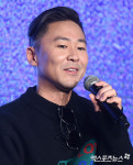 솔리드 이준 설레는 마음[포토]