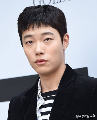 류준열, 3년 연속 생일 팬미팅 1분만에 매진…놀라운 티켓파워