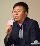 인사말하는 고영탁 감독[포토]