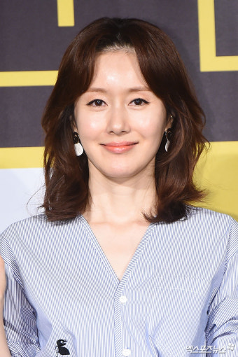 [엑's HD포토] 김지수 '설레는 눈맞춤'