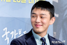 [엑s HD포토] 유아인 미소 가득