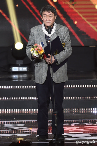 [엑's HD포토] 김민기 '문화훈장 은관 수상'