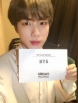 톱그룹 아미...방탄소년단, 팬 사랑 보답 셀카 공개 [★해시태그]