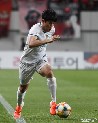 장성원 '빠르게 간다'[포토]