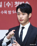 정해인 '동안 비주얼'[엑's HD포토]