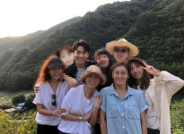 사랑하는 스텝들 …정우성, 산촌 빛낸 비주얼 [★해시태그]