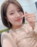 이욱♥ 벤, 열애중 물오른 청순美 폭발 [★해시태그]