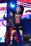 마마무 솔라 에어로빅 뺨치는 파워 댄스[엑s HD포토]