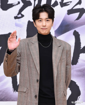 신동욱 '뼈 덕후 의사선생님'[엑's HD포토] | 포토뉴스