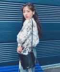 정소민, 반묶음 스타일로 여신 비주얼 빨리 봄 왔으면 [in스타]