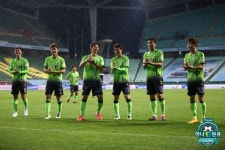 [K리그1] 역시 이동국 전북, 개막전서 수원에 1-0 신승