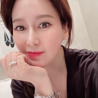 이혜원, 반짝이는 반지 더 화려한 이목구비 '역시 미코 클라스' [해시태그]