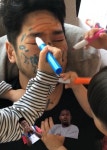쿨 유리, ♥남편 얼굴에 낙서중인 삼남매…아빤 도화지가 아니야 [★해시태그]