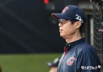 2군 보내 달라 요구 거절…허문회 감독 뜻있다