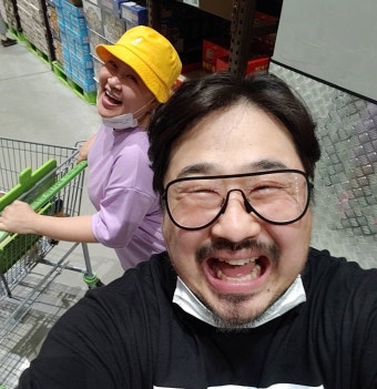 강재준, 홍윤화에 