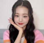 아이즈원 원영, “‘꿀벌 직캠’ 300만뷰 되면 꿀벌 머리띠 쓰고 셀카 찍겠다”