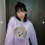 태연, 반려견 제로 티셔츠 입고 귀요미 표정...요정美 뚝뚝 [★해시태그]