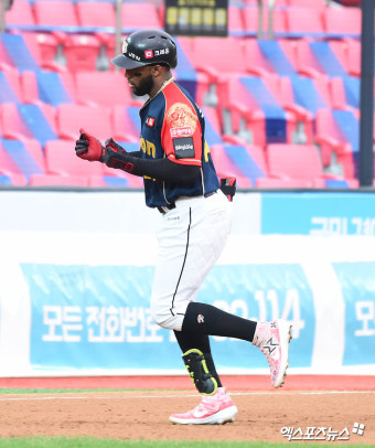 로하스 '개인 최다 홈런 기록 경신'[포토]