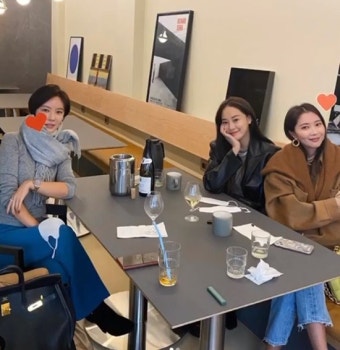 '이혼 후 첫 근황' 황정음, 아픔 잊고 밝은 미소…여전한 미모 [엑's 이슈]