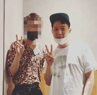 박유천, 1년만에 근황 폭풍 업데이트…통통하게 살 올랐네 [해시태그]