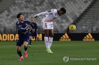 ‘황의조 2호 도움’ 보르도, 로리앙에 2-1 승… 리그 10위