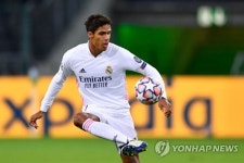 라모스 이어 바란도 재계약 협상 난항...맨유-PSG 관심