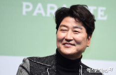 [N년 전 오늘의 XP] ‘벌써 1년’ 영화 ‘기생충’ 아카데미 4관왕 기념 기자회견